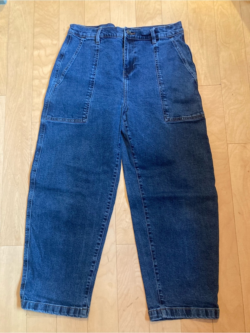 DKNY Barrel Jeans